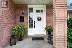 2 LUCIANO Court | Hamilton Ontario | Slide Image Five