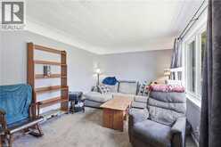 44 GREEN MEADOW Road | Hamilton Ontario | Slide Image Four
