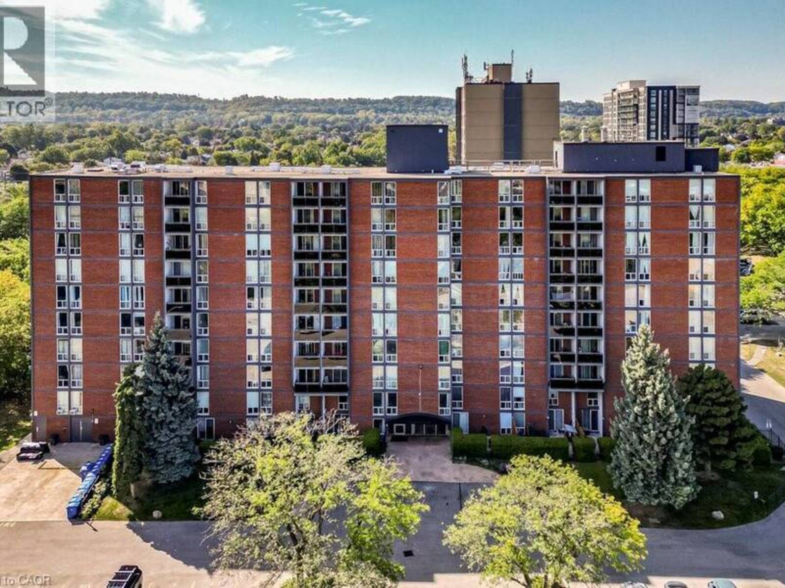 75 GLENBURN Court Unit# 409, Hamilton, Ontario L8E 1C7