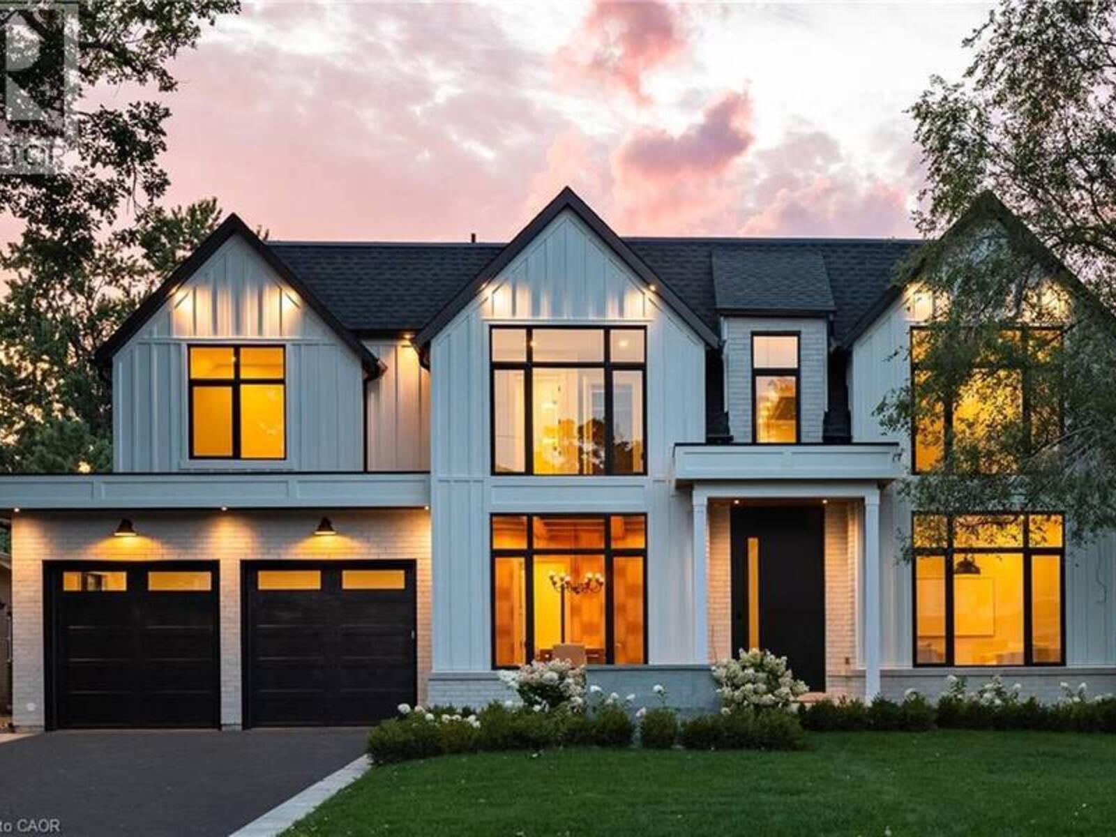 61 HIGHLAND Road, Oakville, Ontario L6K 1S8