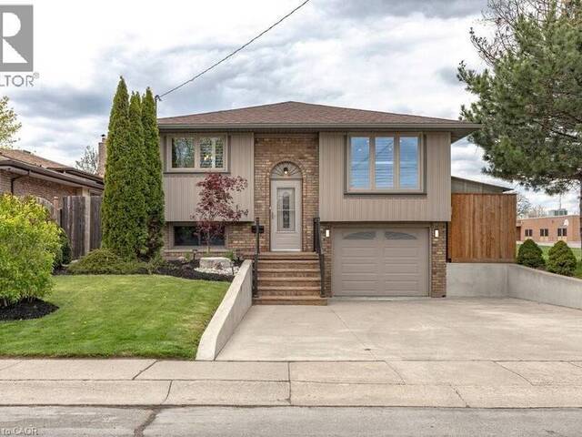 116 HIGHRIDGE Avenue Hamilton Ontario, L8E 3Y9 - 4 Bedrooms Home For Sale