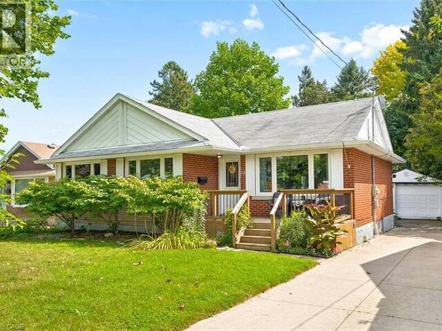 35 EDINBURGH Road Kitchener Ontario, N2B 1M4 - 3 Bedrooms Home For Sale