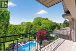 120 JEROME PARK Drive | Dundas Ontario | Slide Image Thirty