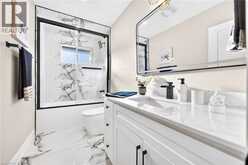 46 BOBOLINK Road | Hamilton Ontario | Slide Image Sixteen
