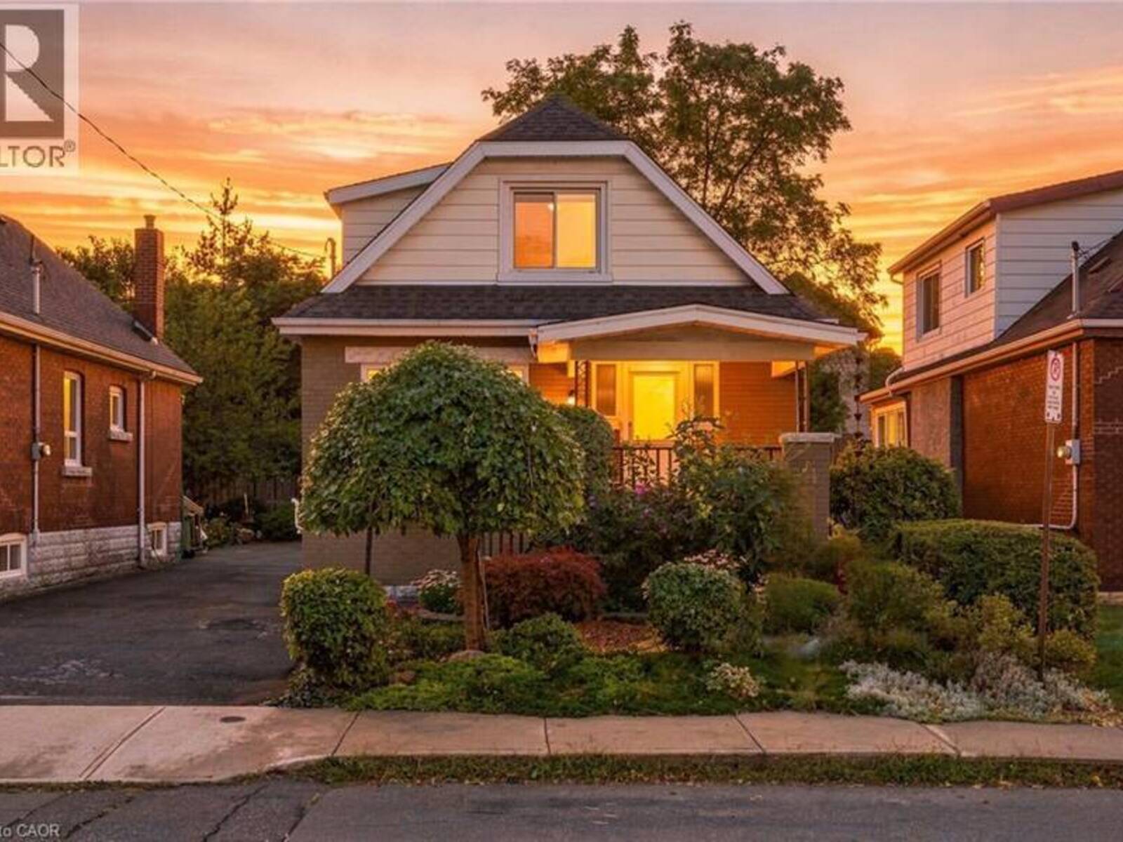 51 BARONS Avenue N, Hamilton, Ontario L8H 5A3