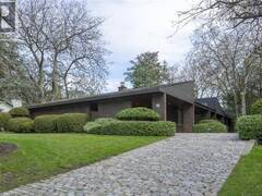 1168 CAREY Road Oakville Ontario, L6J 2E4