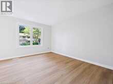 375 KINGSCOURT Drive Unit# 40 | Waterloo Ontario | Slide Image Nine