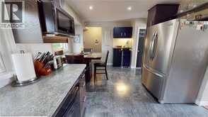 7 CAMBRIDGE Drive | Brantford Ontario | Slide Image Eight