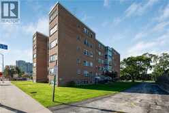 824 BRANT Street Unit# 9 | Burlington Ontario | Slide Image Thirty-two