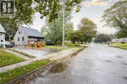 102 STEWART Avenue | Cambridge Ontario | Slide Image Three