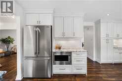 470 CARLTON Drive | Oakville Ontario | Slide Image Seventeen