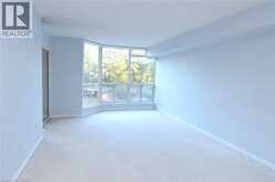 175 CEDAR Avenue Unit# 215 | Richmond Hill Ontario | Slide Image Ten