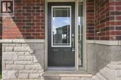 20 ADMIRAL Road | Welland Ontario | Slide Image Five