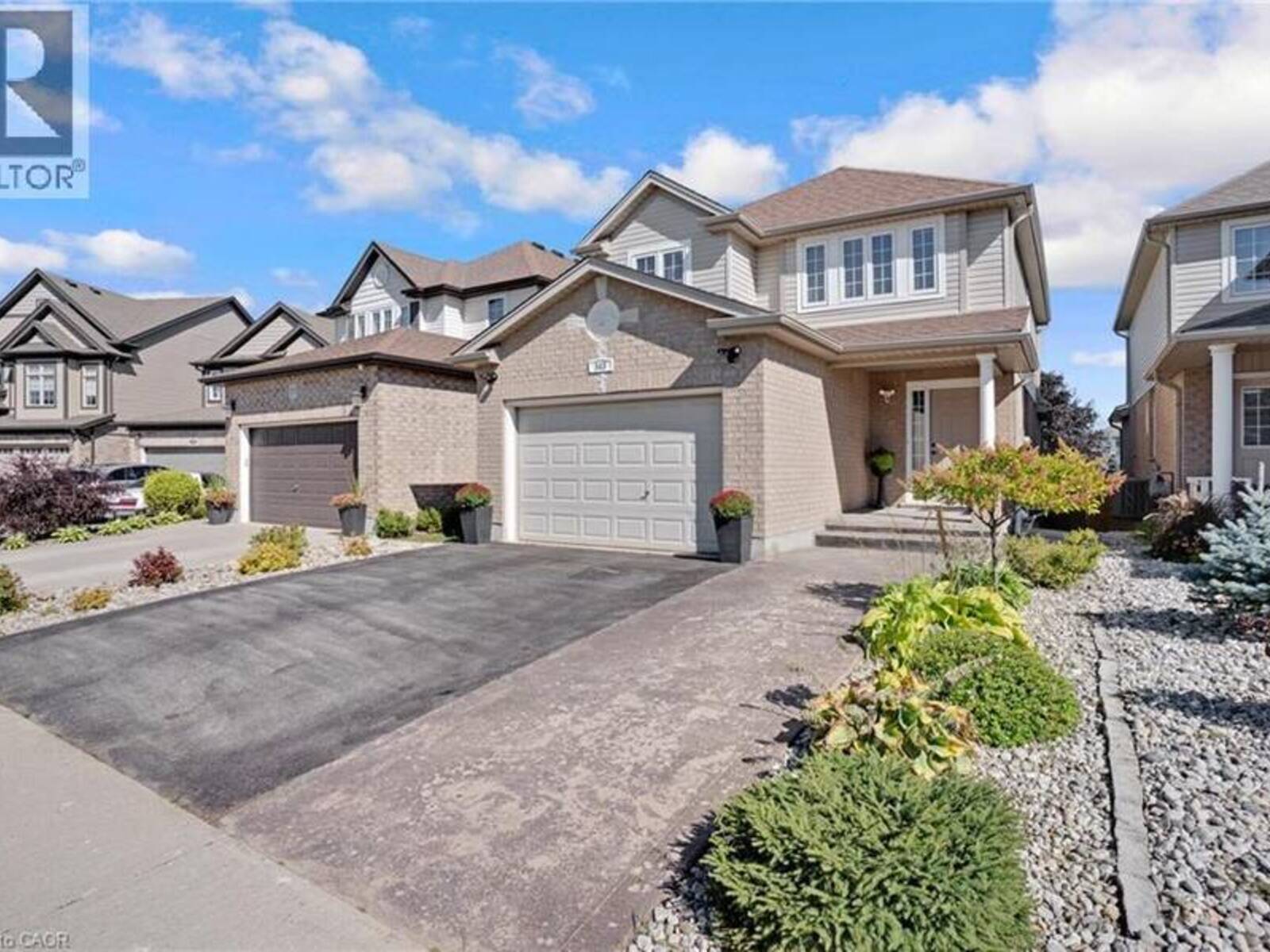 343 STEEPLERIDGE Street, Kitchener, Ontario N2P 2X4