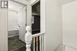 146 BARNESDALE Avenue N | Hamilton Ontario | Slide Image Twelve