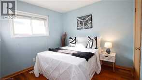 18 CLEARVIEW Drive | Cambridge Ontario | Slide Image Eight
