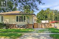 3 GLENGROVE Avenue | Grimsby Ontario | Slide Image One
