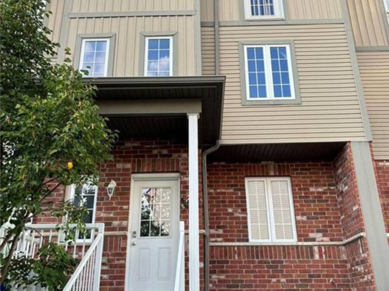 55 MOOREGATE Crescent Unit# 24, Kitchener, Ontario N2M 2E9