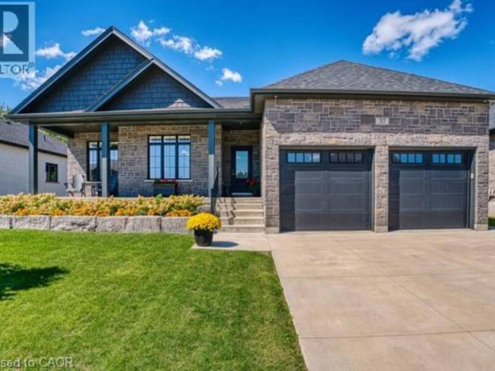 37 GILMER Crescent, Listowel, Ontario N4W 0H3