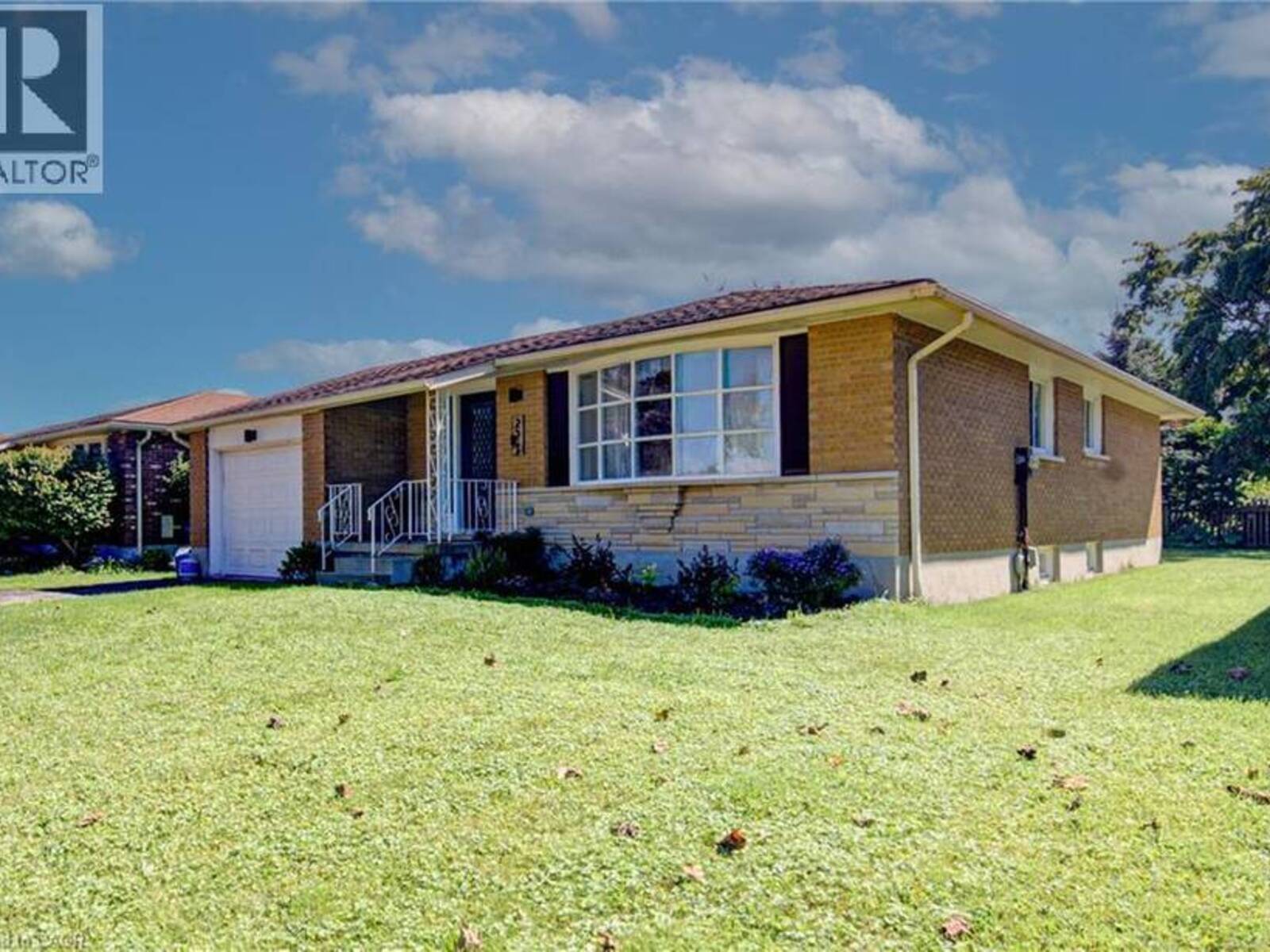 221 DEVON Street, Stratford, Ontario N5A 3A1
