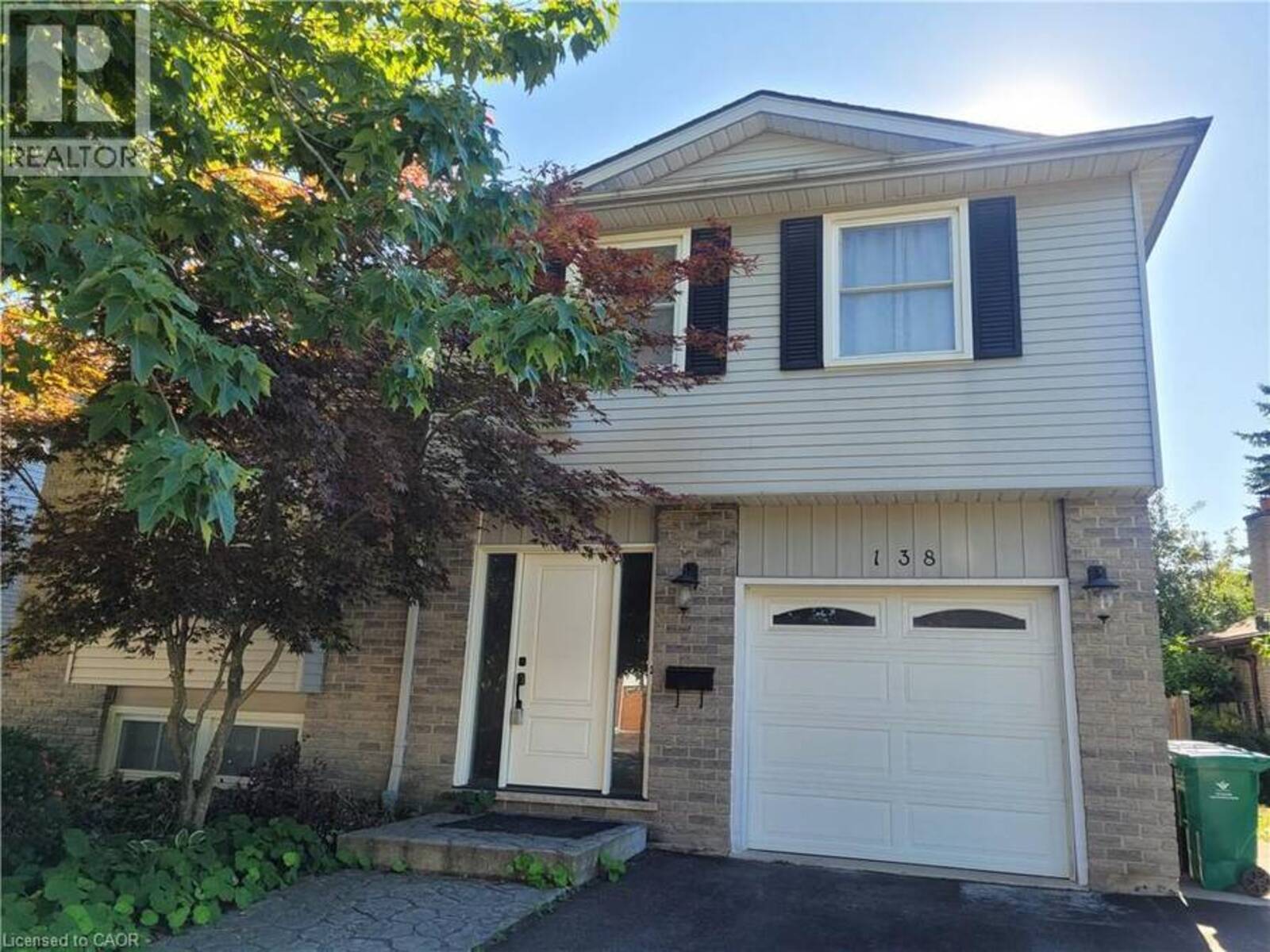 138 WESTVALE Drive, Waterloo, Ontario N2T 1C1