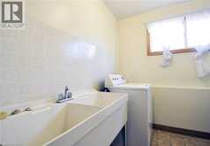 602 CHAMPLAIN Boulevard N | Cambridge Ontario | Slide Image Twenty-seven