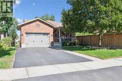 48 ABBEYWOOD Crescent | Guelph Ontario | Slide Image Two