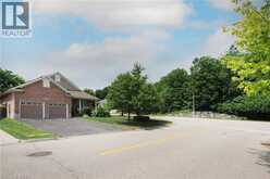 559 SPRINGWATER Drive | Waterloo Ontario | Slide Image Four