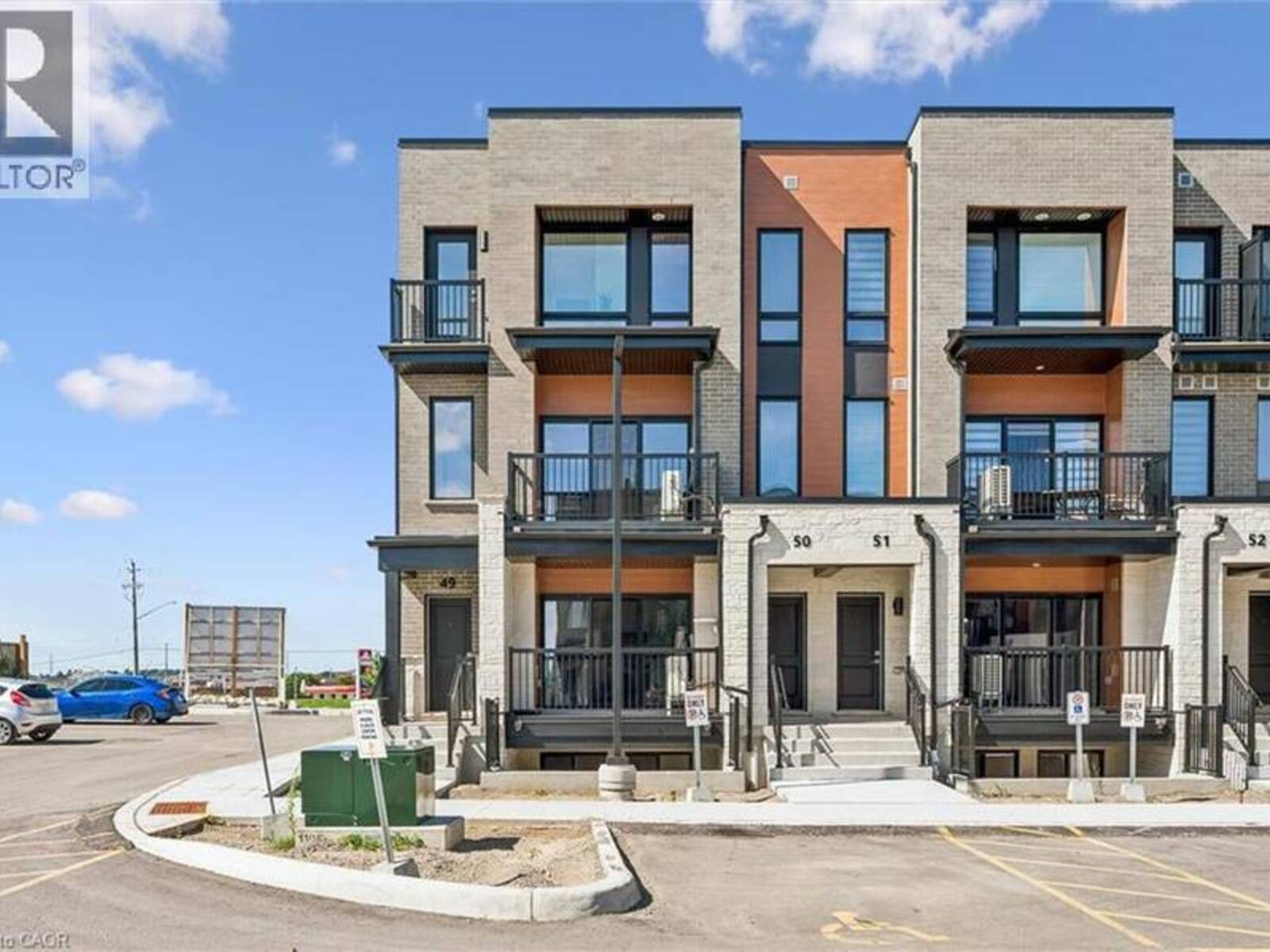 525 ERINBROOK Drive Unit# C050, Kitchener, Ontario N2E 0L4