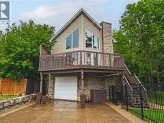 8 LAKE Road Cambridge Ontario, N3C 2V4