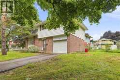 395 MOSSOM Place | Waterloo Ontario | Slide Image Three