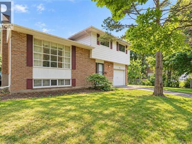 395 MOSSOM Place Waterloo Ontario, N2K 2G7 - Property For Sale