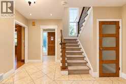 31 FAIRLEIGH Crescent | Hamilton Ontario | Slide Image Sixteen