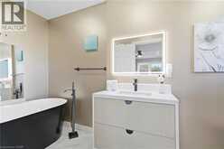 7105 YORK Drive | Niagara Falls Ontario | Slide Image Twenty-seven