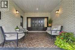 7105 YORK Drive | Niagara Falls Ontario | Slide Image Four