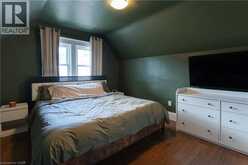 124 BALSAM Avenue N | Hamilton Ontario | Slide Image Thirty-seven