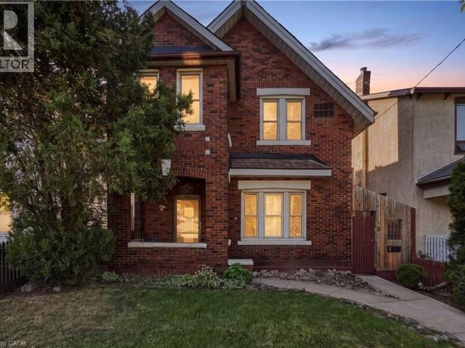 84 WEST Avenue S, Hamilton, Ontario L8N 2S3