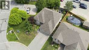 33 STRATFORD Terrace | Brantford Ontario | Slide Image Forty