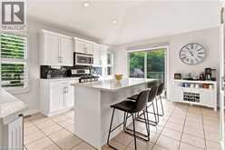 33 STRATFORD Terrace | Brantford Ontario | Slide Image Nine