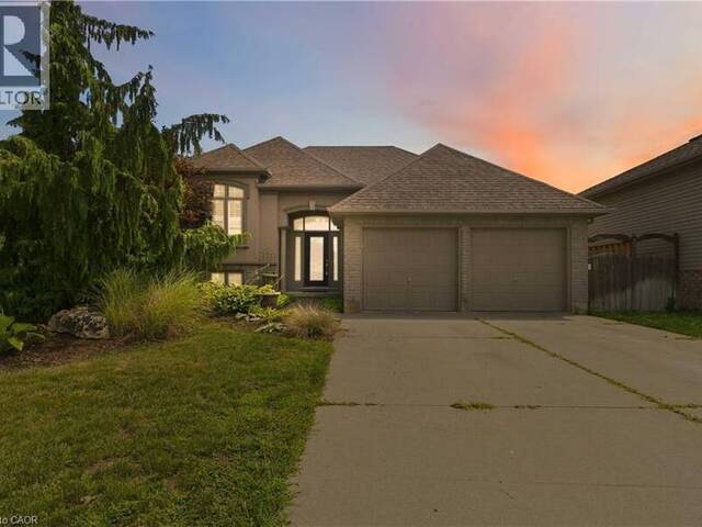 33 STRATFORD Terrace Brantford Ontario, N3T 6P6 - 4 Bedrooms Home For Sale