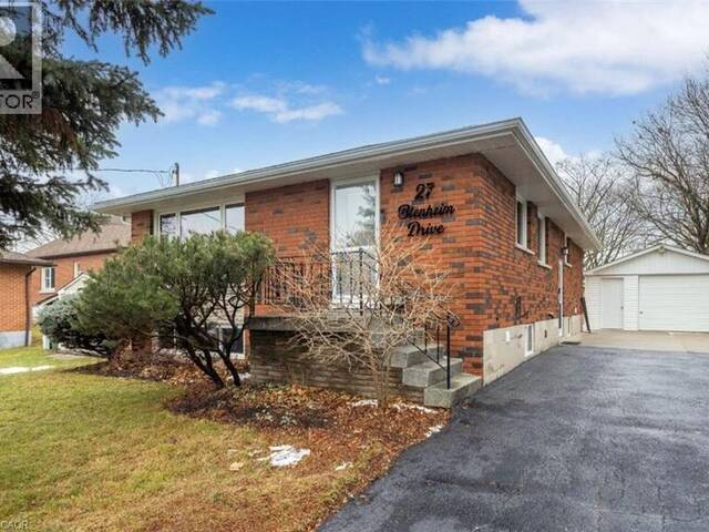 27 BLENHEIM Drive Hamilton Ontario, L8E 1W1 - 6 Bedrooms Home For Sale