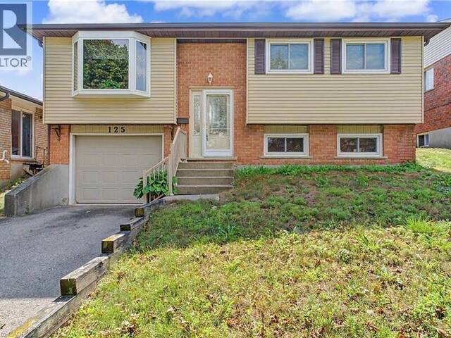 125 BLACKWELL Drive Kitchener Ontario, N2N 2P9 - 3 Bedrooms Home For Sale