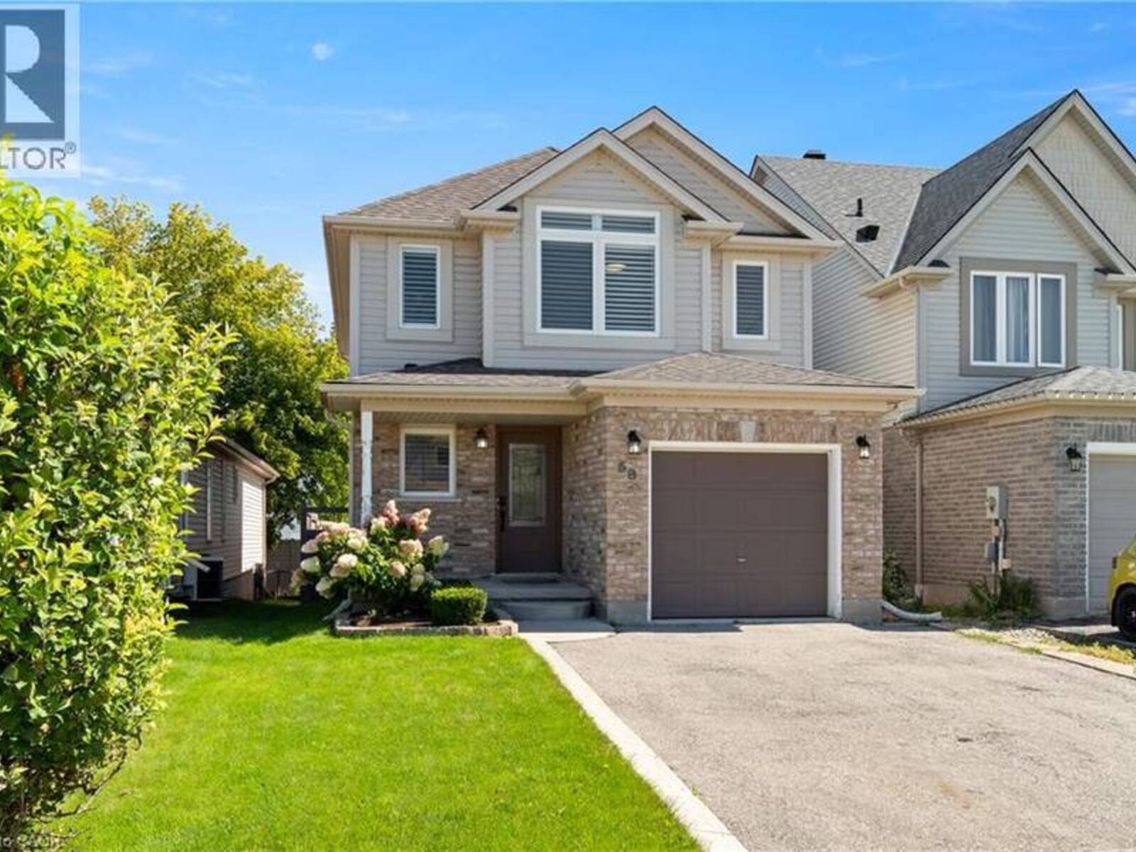 58 CHATEAU Crescent, Cambridge, Ontario N3H 5S2