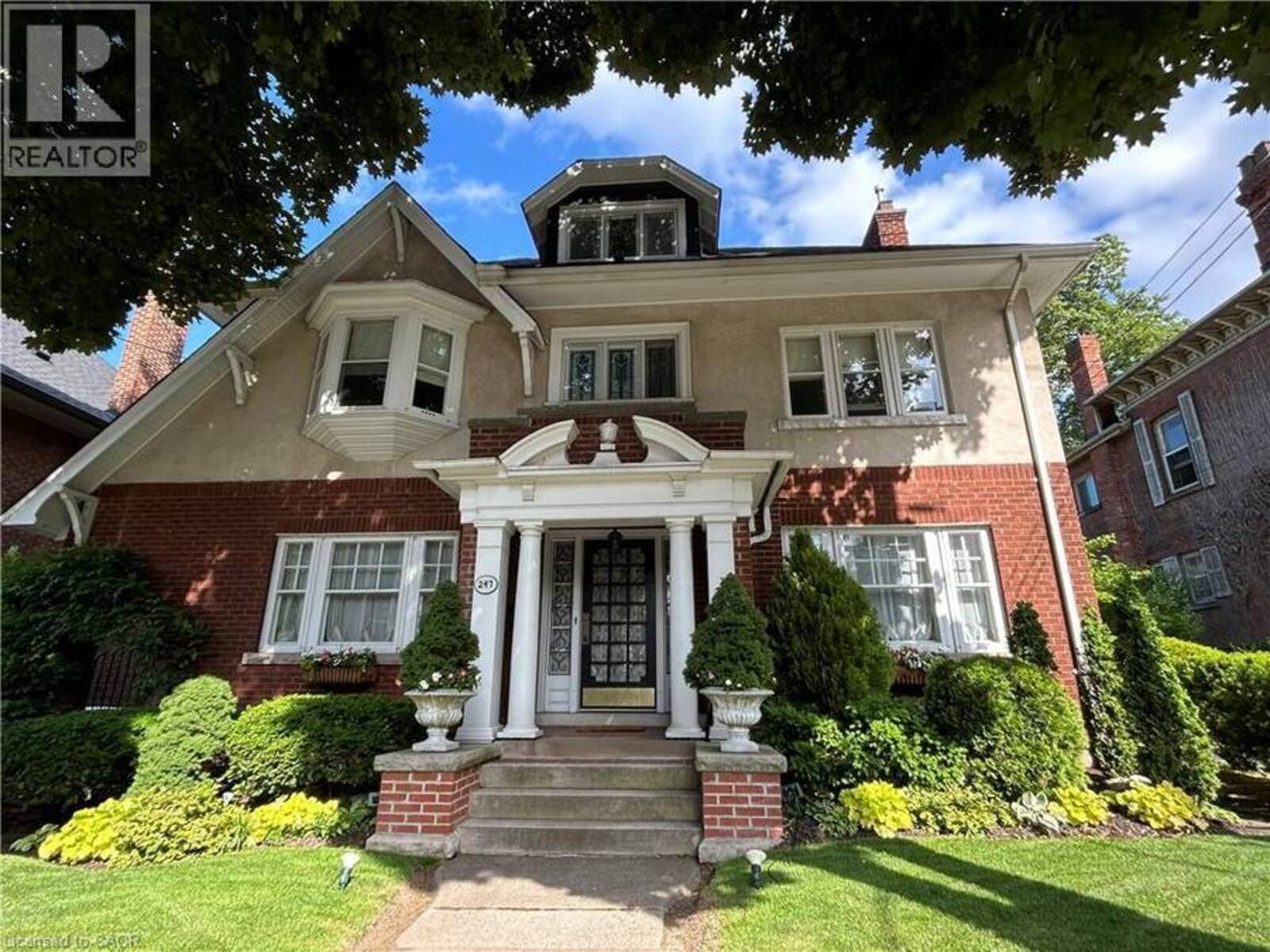 247 MACNAB Street S, Hamilton, Ontario L8P 3E2