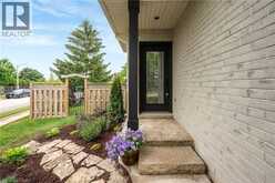 4014 JARVIS Crescent | Burlington Ontario | Slide Image Three