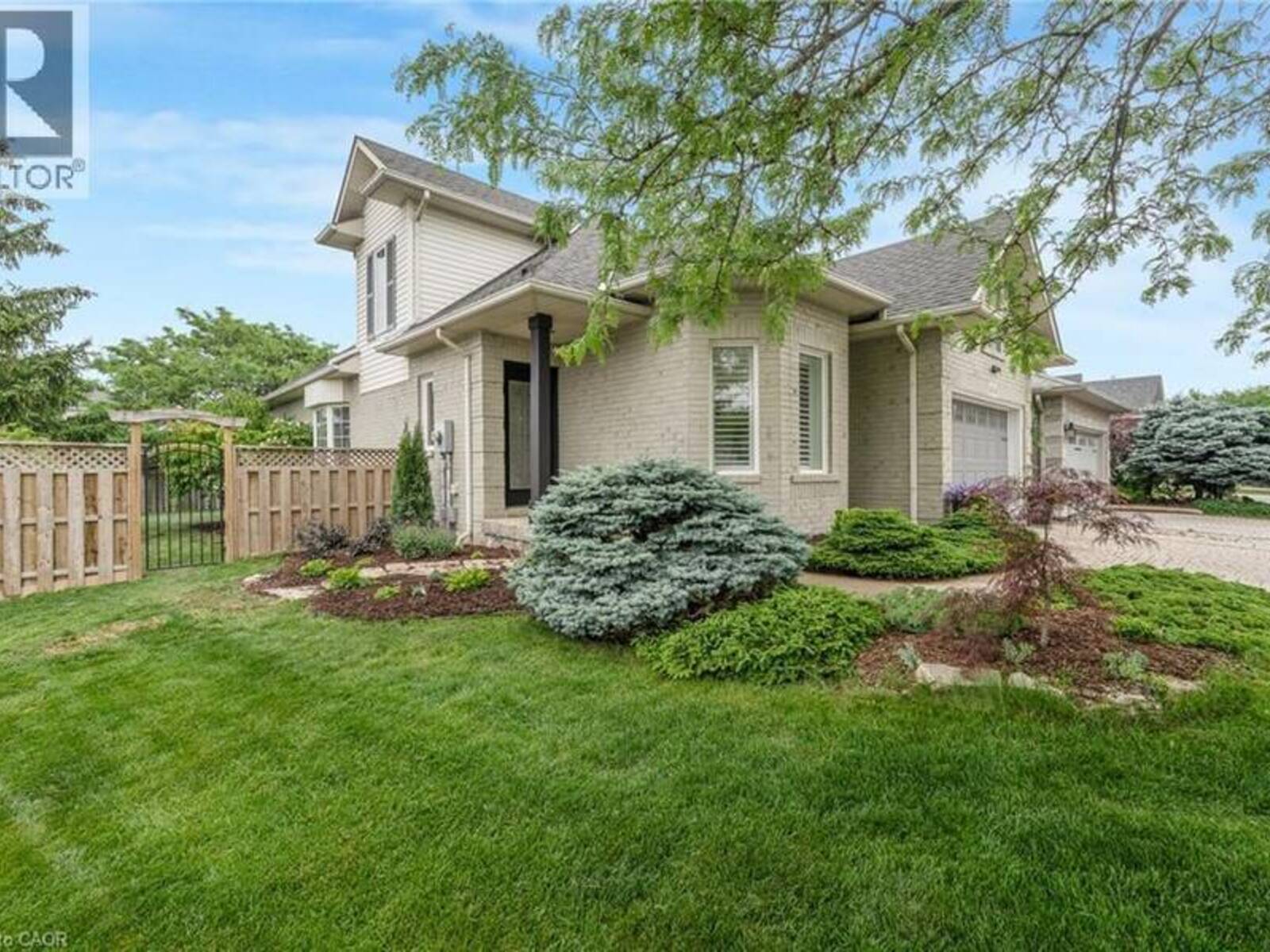 4014 JARVIS Crescent, Burlington, Ontario L7M 4K1