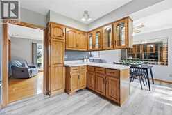1470 MOUNTAIN GROVE Avenue | Burlington Ontario | Slide Image Thirteen