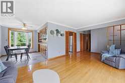 1470 MOUNTAIN GROVE Avenue | Burlington Ontario | Slide Image Seven