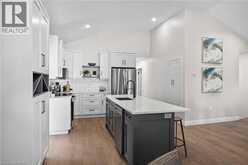 1041 SHEPHERD'S Drive | Burlington Ontario | Slide Image Twelve