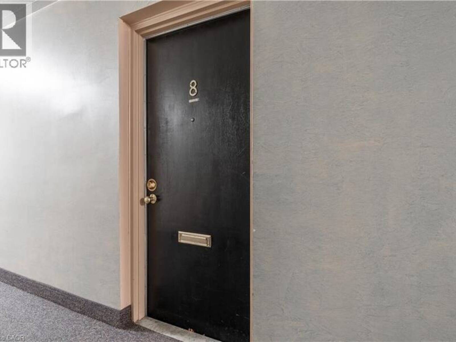 519 CLARIDGE Road Unit# 8, Burlington, Ontario L7N 2S1